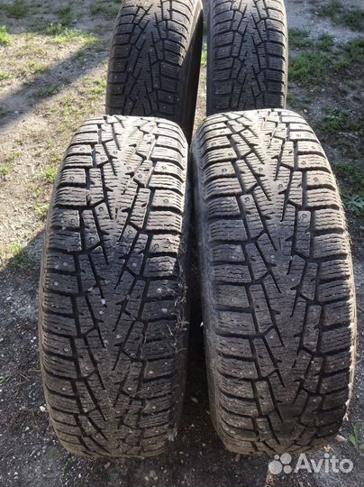 Комплект зимних колёс 235/65/17
