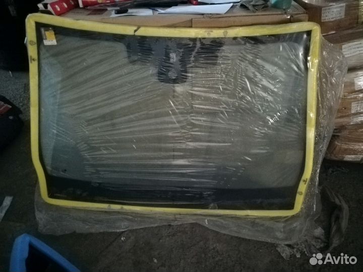 Стекло лобовое Renault Megane 3 под датчик дождя