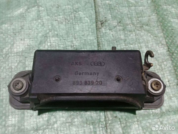 Ручка двери задняя левая Audi 80 B3