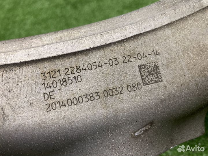 Кулак поворотный передний BMW M5 M6 F10 F06 F12