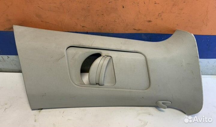 Обшивка стойки правая Volkswagen Polo Sedan