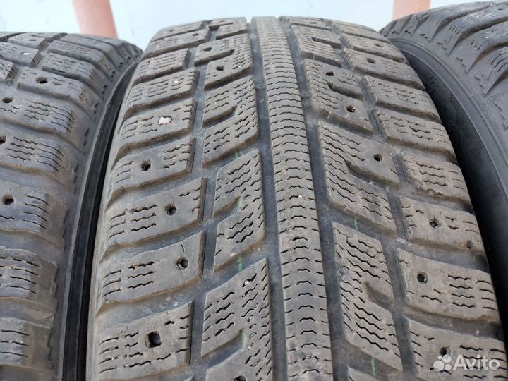 Kumho I'Zen KW22 215/55 R17 98T