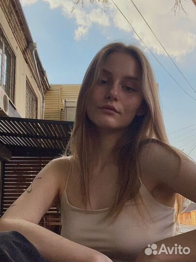 Бариста в кофейню