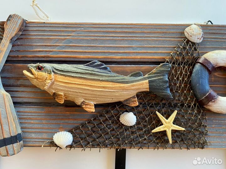 Вешалка настенная деревянная