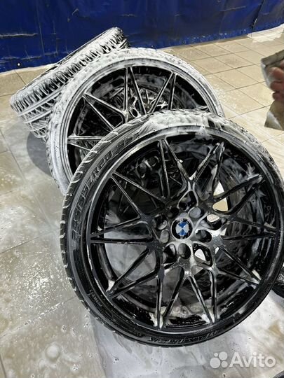 R20 Maxtrek Trek M900 245/35, PCD 5x120 DIA 57