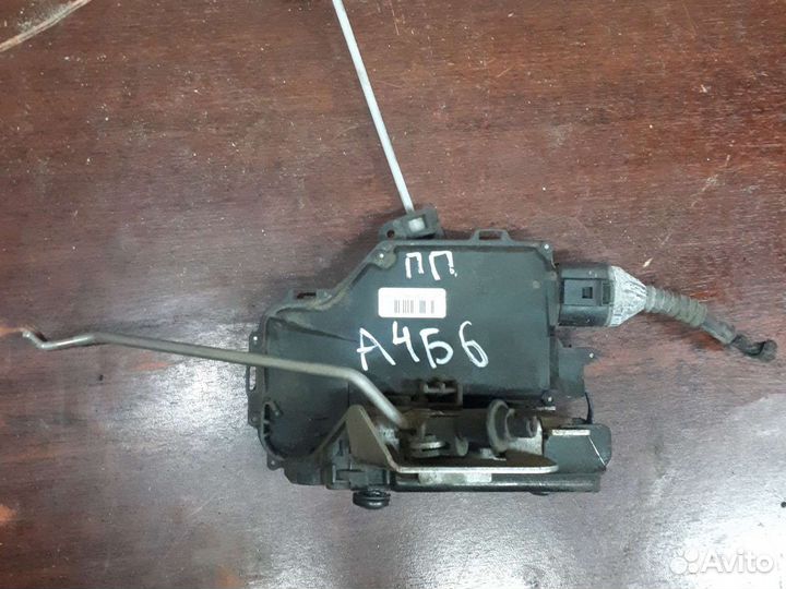 Правый передний замок двери ауди а4 б6