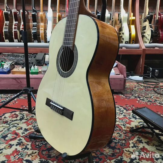 Cort AC100 4/4 Semi Gloss