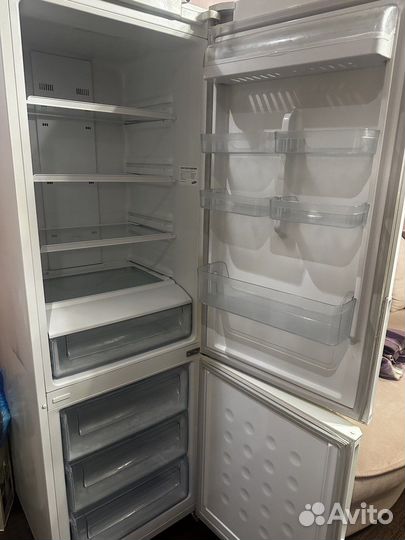 Холодильник samsung RL-34 ecsw 1