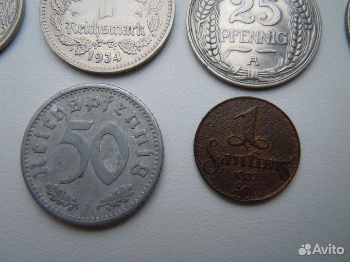 9 иностранных монет