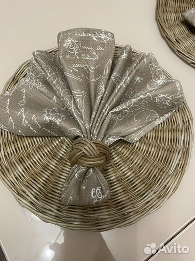 Плейсматы из бумажной лозы