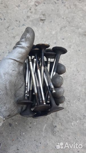 Комплект клапанов passat volkswagen 1.8