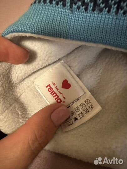 Шапка и варежки reima