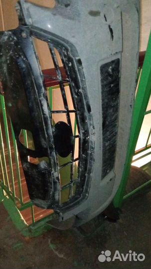 Продам передний бампер от Лады Приоры