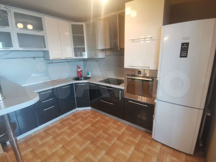 2-к. квартира, 50 м², 3/9 эт.