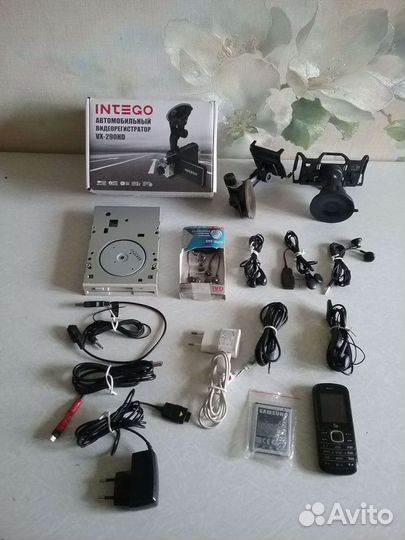 Телефон.Зарядники,Наушники.Видеорегистратор