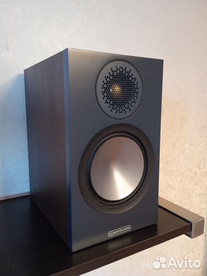 Акустика Monitor Audio Bronze 50 Walnut 6G