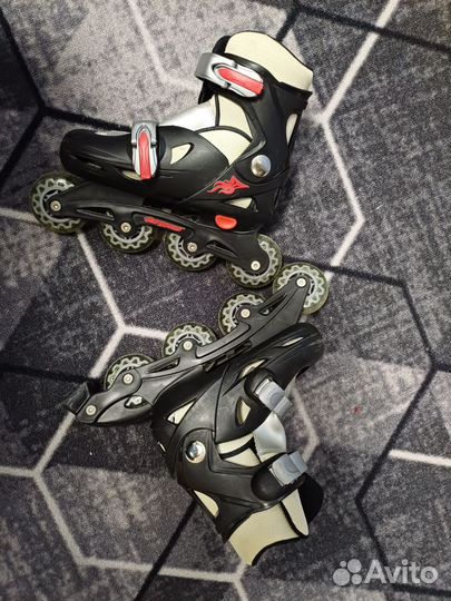 Комплект детских роликов со шлемом и защитой