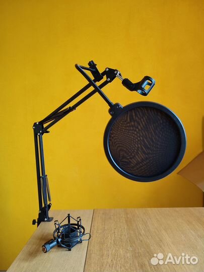 Настольная стойка isa NB-35 с ветровой защитой