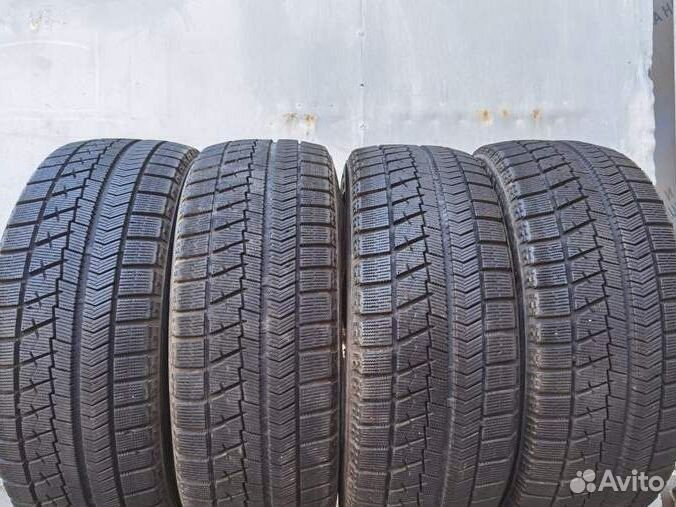 Bridgestone Blizzak VRX 205/50 R17 97Q