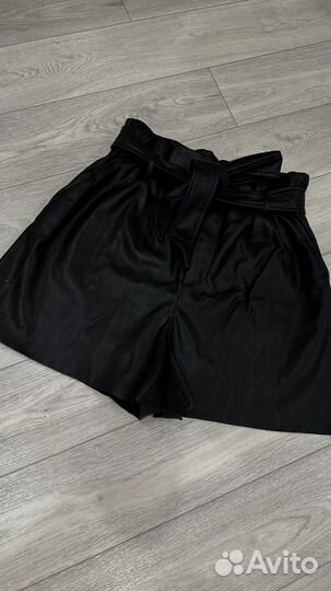 Шорты Zara из экокожи