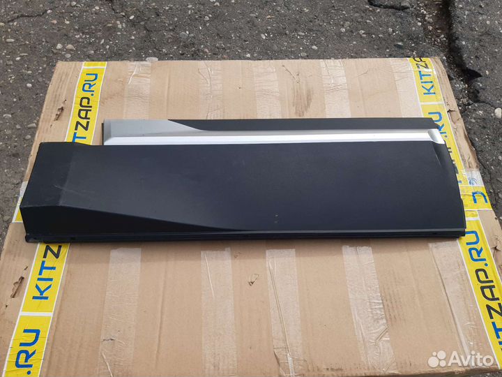 Накладка наружная задней правой двери