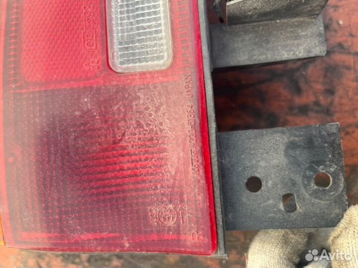 Фонарь задний правый Mazda 121 1991-1996