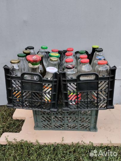 Стеклянные банки и бутылки