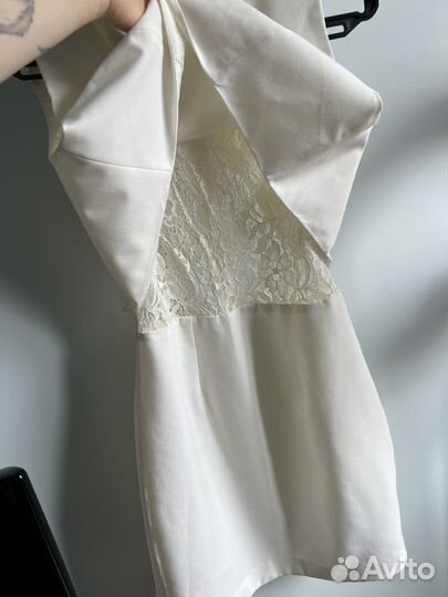 Коктейльное платье белое Miss Selfridge