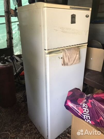 Холодильник и морозилка