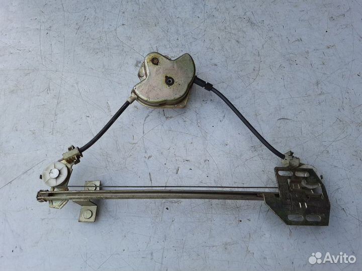 Стеклоподъемник задний левый Лада Калина