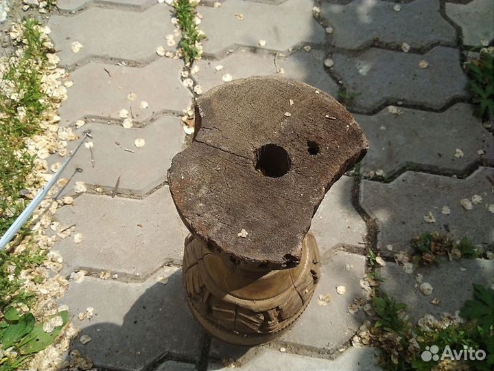 Ваза красное дерево