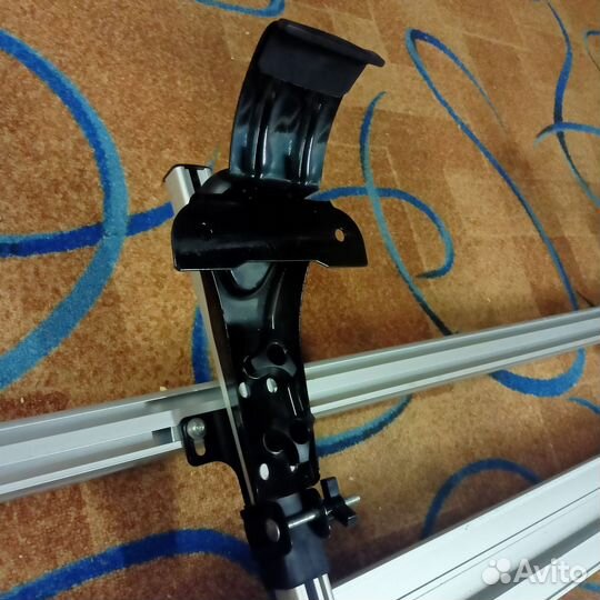 Багажник на гладкую крышу