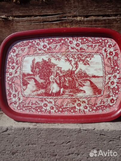 Продам поднос