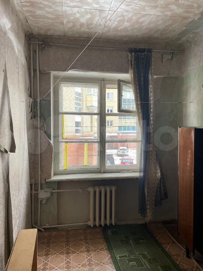 Комната 9 м² в > 9-к., 2/4 эт.