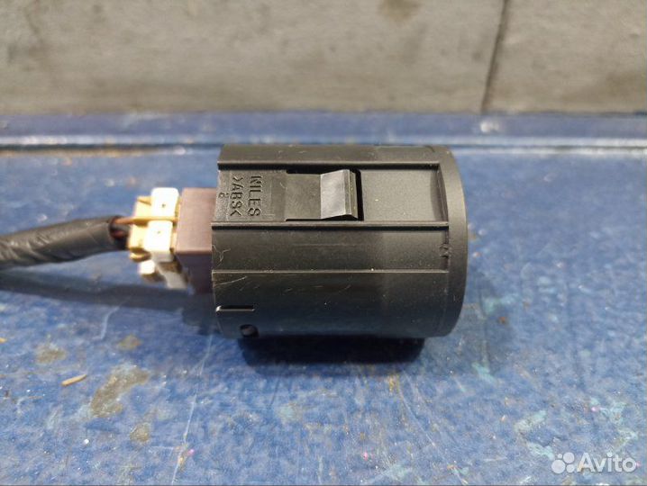 Кнопка Start / Stop Nissan Teana J32