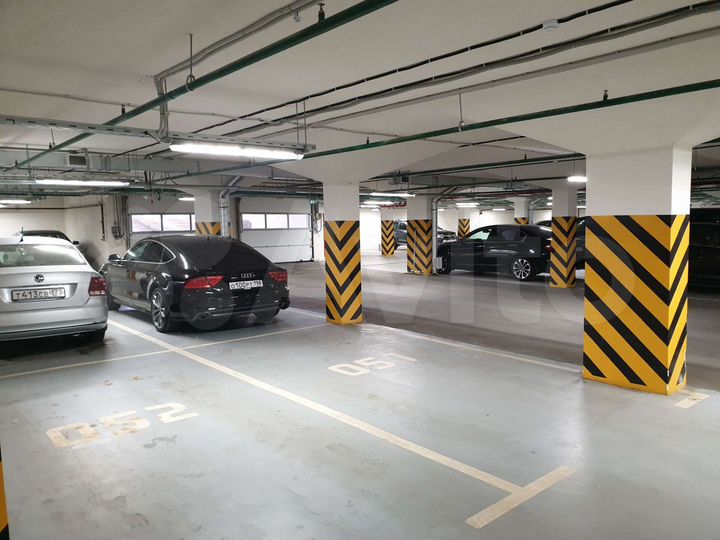 Машиноместо, 15 м²