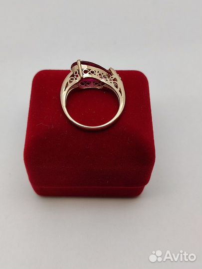 Е.Ц. Кольцо с камнями, золото 585, ID 23676