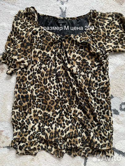 Туники много