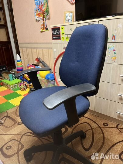 Компьютерное кресло