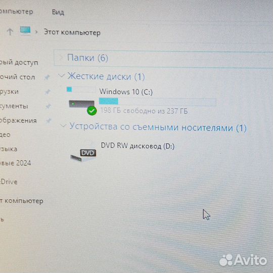 Ноутбук Dell (i3, 8гб, 256гб,2гб)