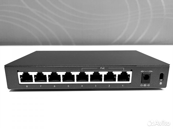 Сетевой коммутатор TP-Link TL-SF1008P 8-портовый