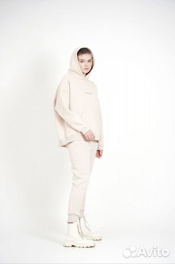 Пошив одежды оптом Худи, Свитшоты, Футболки