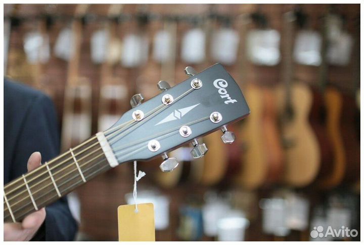 Электроакустическая гитара Cort SFX-MEM-OP