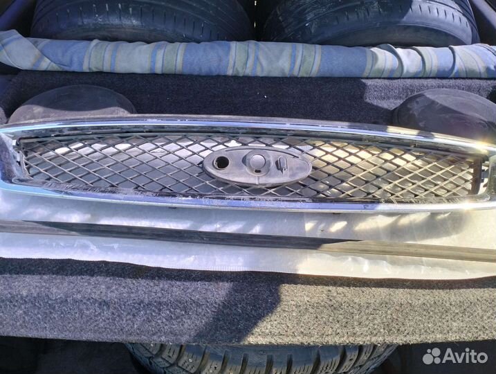 Решотка радиатора ford focus 2 без хромированной