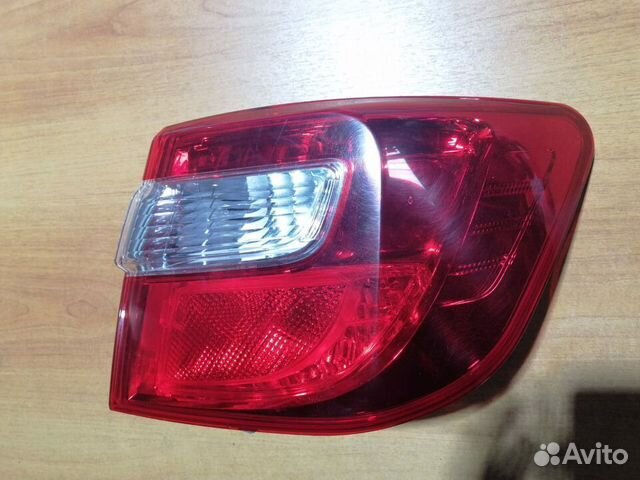 Фонарь задний наружный правый Toyota Camry V50