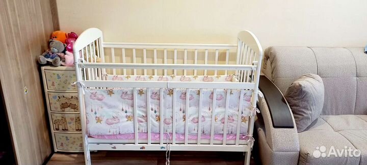 Детская кроватка