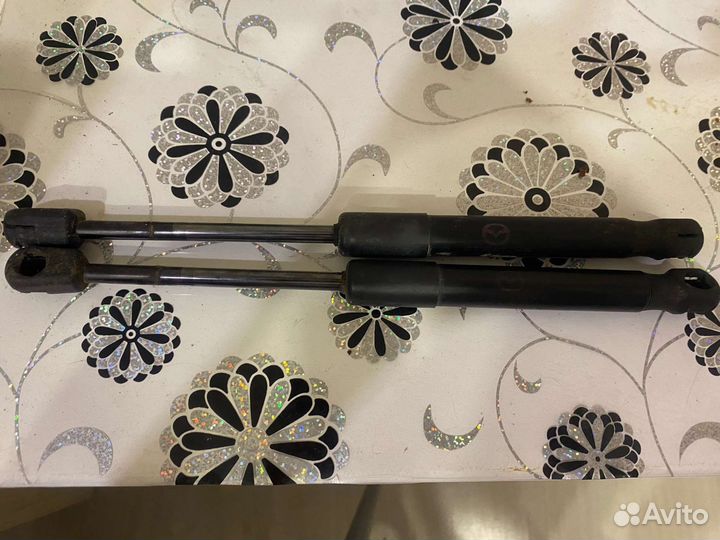 Амортизатор крышки багажника Mazda 6 gh