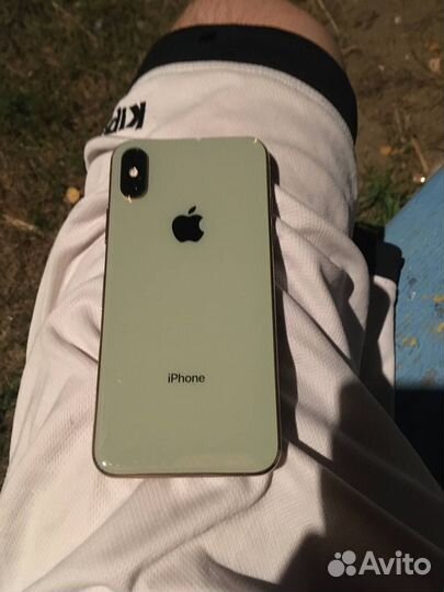 Телефон iPhone xs 64