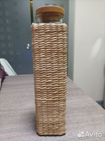 Стеклянная бутылка плетёная