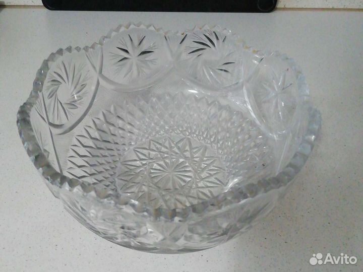 Хрустальная ваза